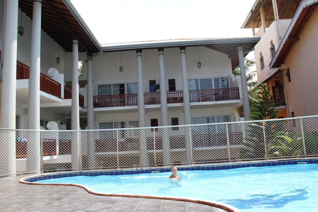Hotel Neptune Bay Unawatuna Beach الغرفة الصورة